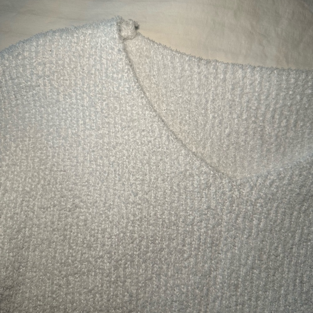 Cropped Sweater - Picture 2 of 2